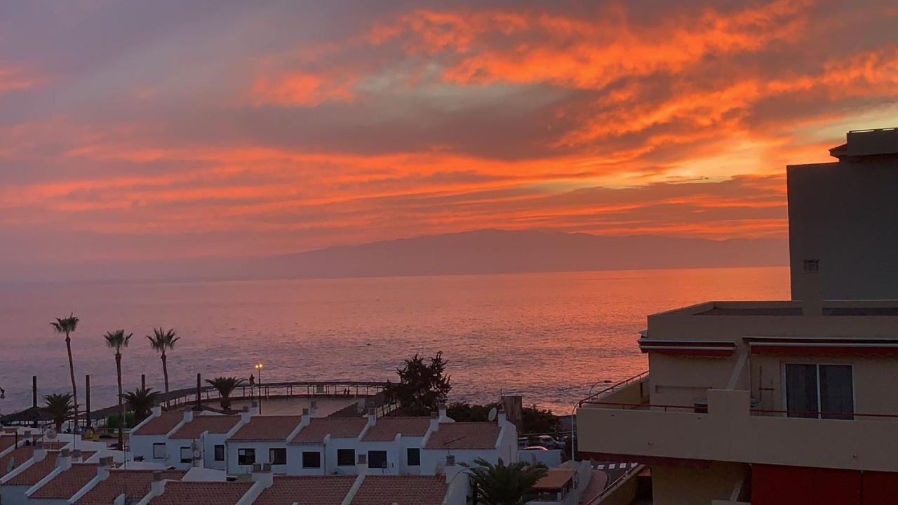 شقة Cozy Beachfront Flat With Pool & Panoramic Sea View Terrace بويرتو دي سانتياغو المظهر الخارجي الصورة